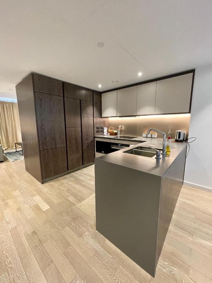 Appartamento Battersea Power Station Living Londra Esterno foto